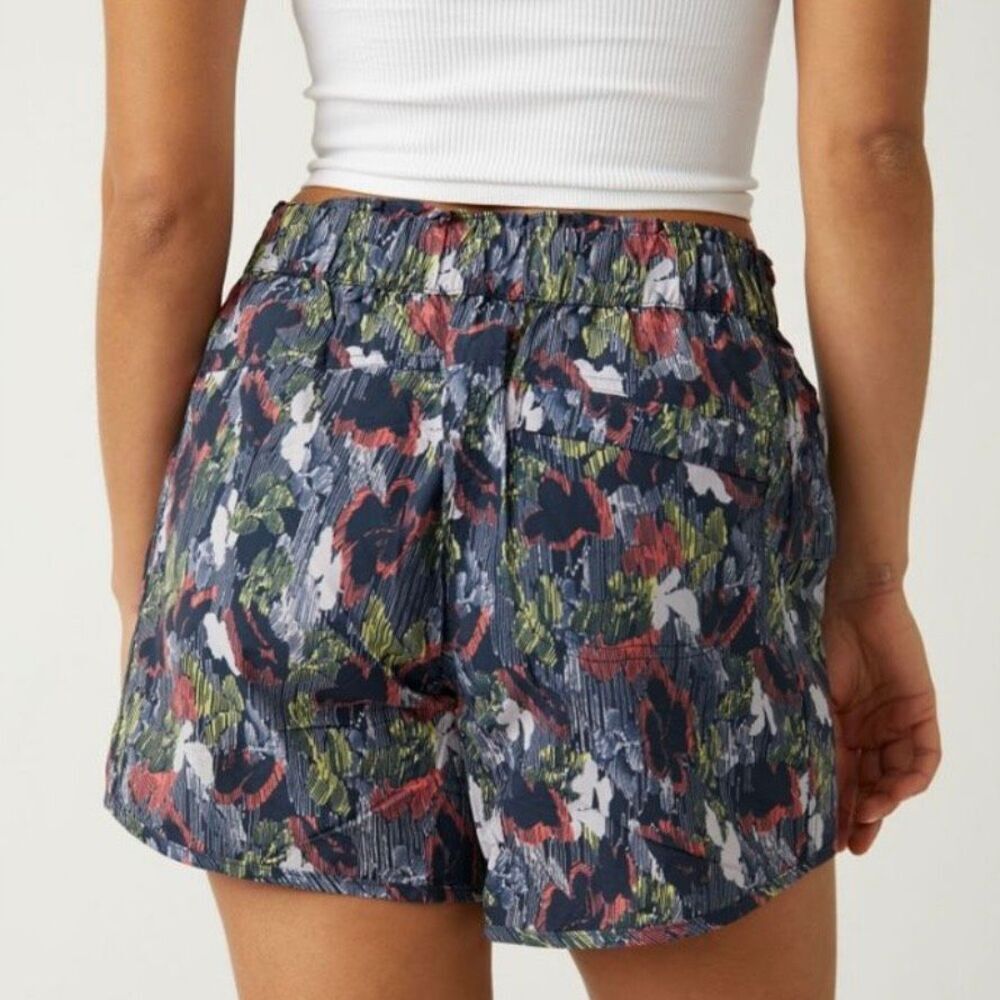 Free People Movement In The Wild Printed Shorts size Small - Picture 9 of 10